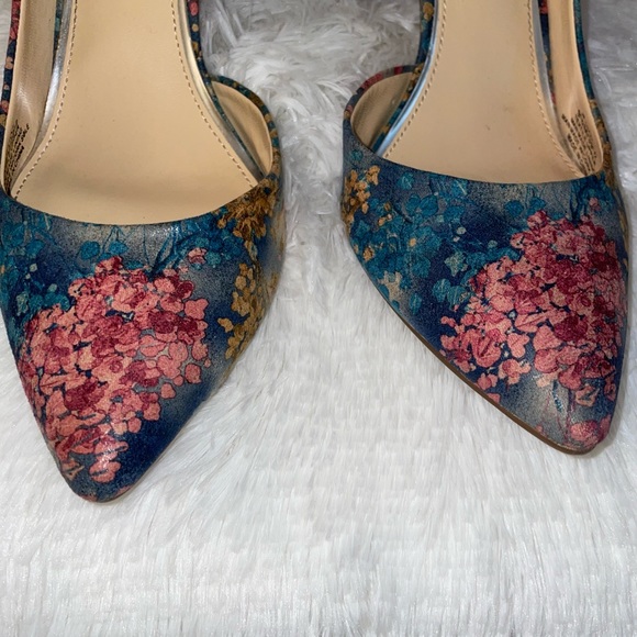 Jessica Simpson Floral Pattern Heels. - Picture 11 of 12